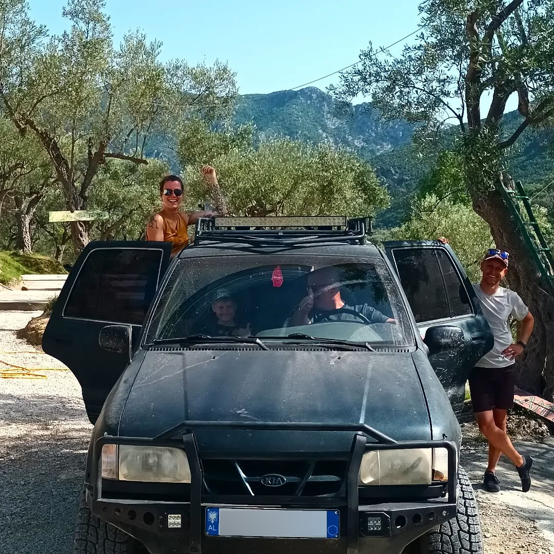 4x4 Auto in der Natur